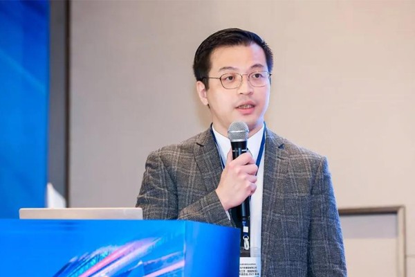 力劲集团CEO刘卓铭先生出席东风汽车公司制造工艺（智能制造）技术委员会2021年会